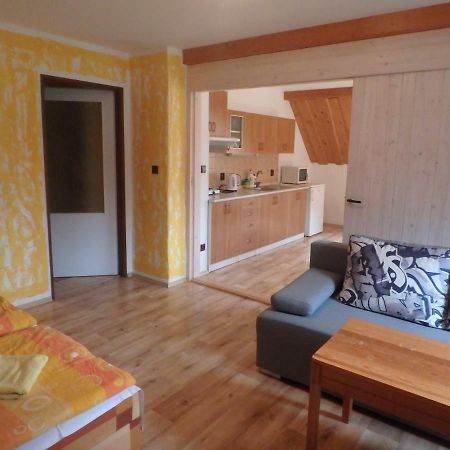 Apartments Vecernik Rokytnice Рокицани Экстерьер фото