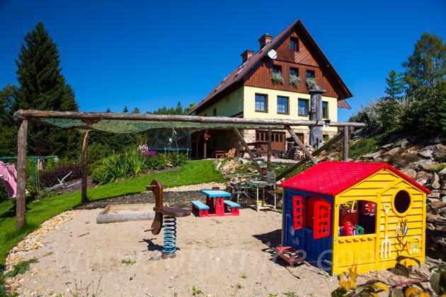 Apartments Vecernik Rokytnice Рокицани Экстерьер фото