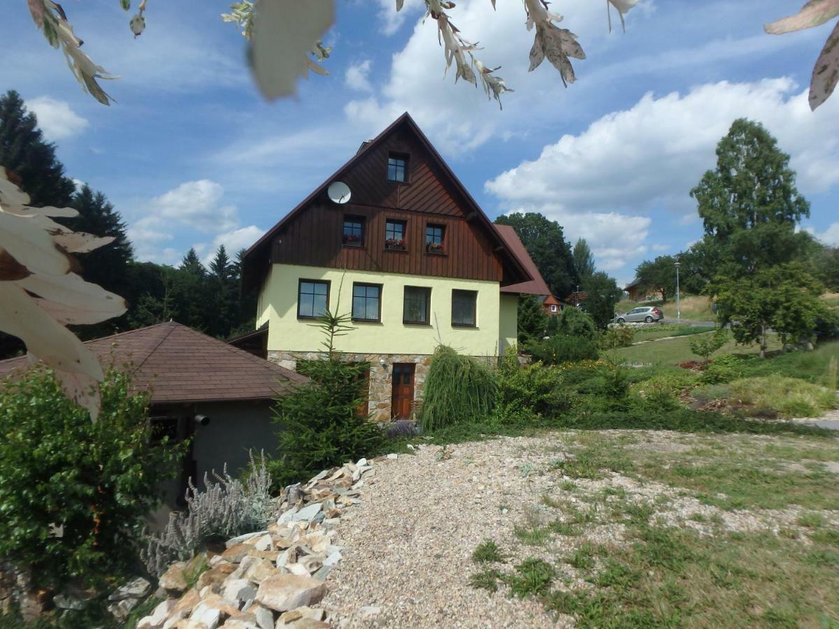 Apartments Vecernik Rokytnice Рокицани Экстерьер фото