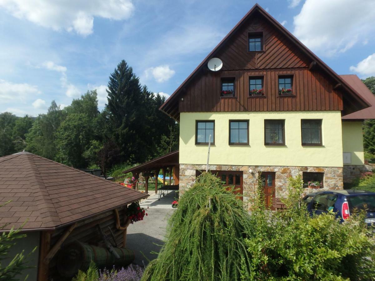 Apartments Vecernik Rokytnice Рокицани Экстерьер фото